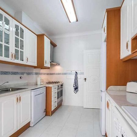Apart Lisboa Confortavel 2 Quartos Com Terraco Odivelas  Eksteriør billede