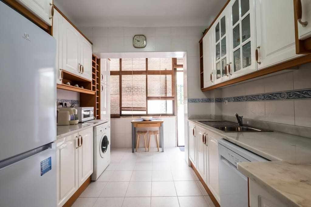 Apart Lisboa Confortavel 2 Quartos Com Terraco Odivelas  Eksteriør billede