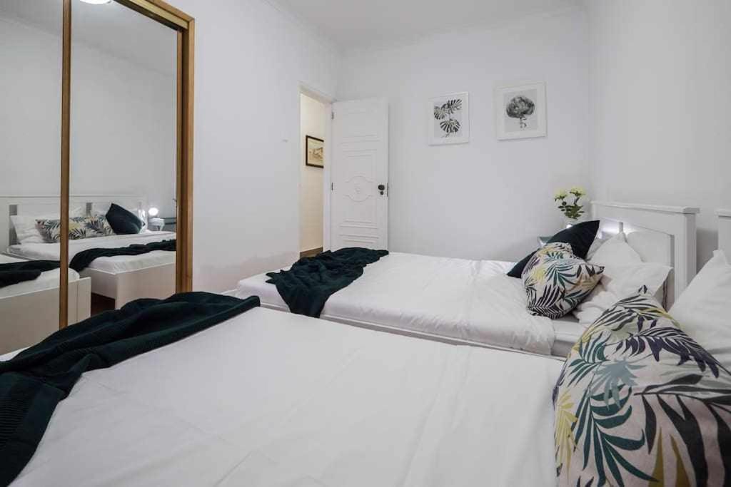Apart Lisboa Confortavel 2 Quartos Com Terraco Odivelas  Eksteriør billede