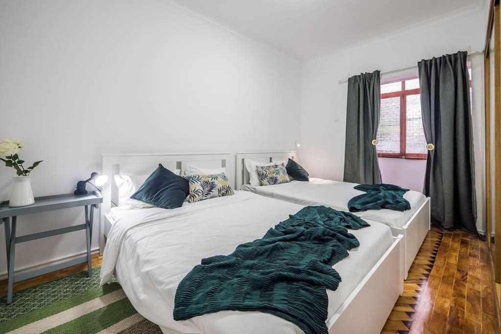 Apart Lisboa Confortavel 2 Quartos Com Terraco Odivelas  Eksteriør billede