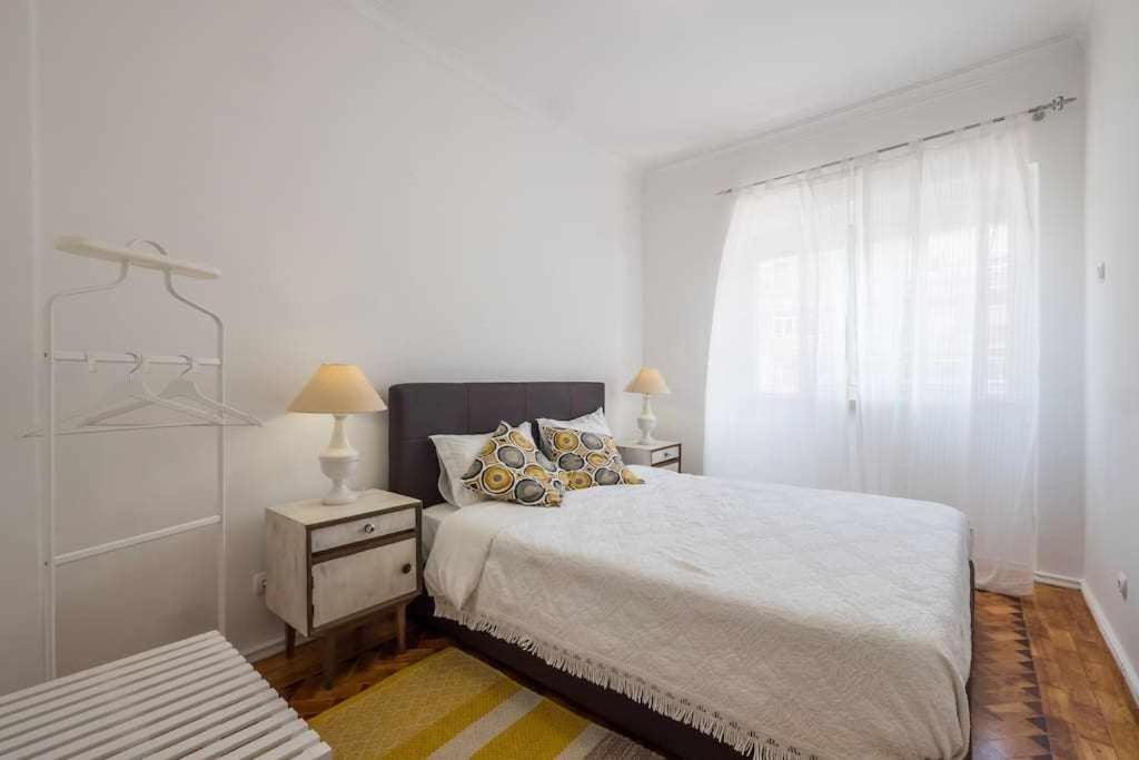 Apart Lisboa Confortavel 2 Quartos Com Terraco Odivelas  Eksteriør billede